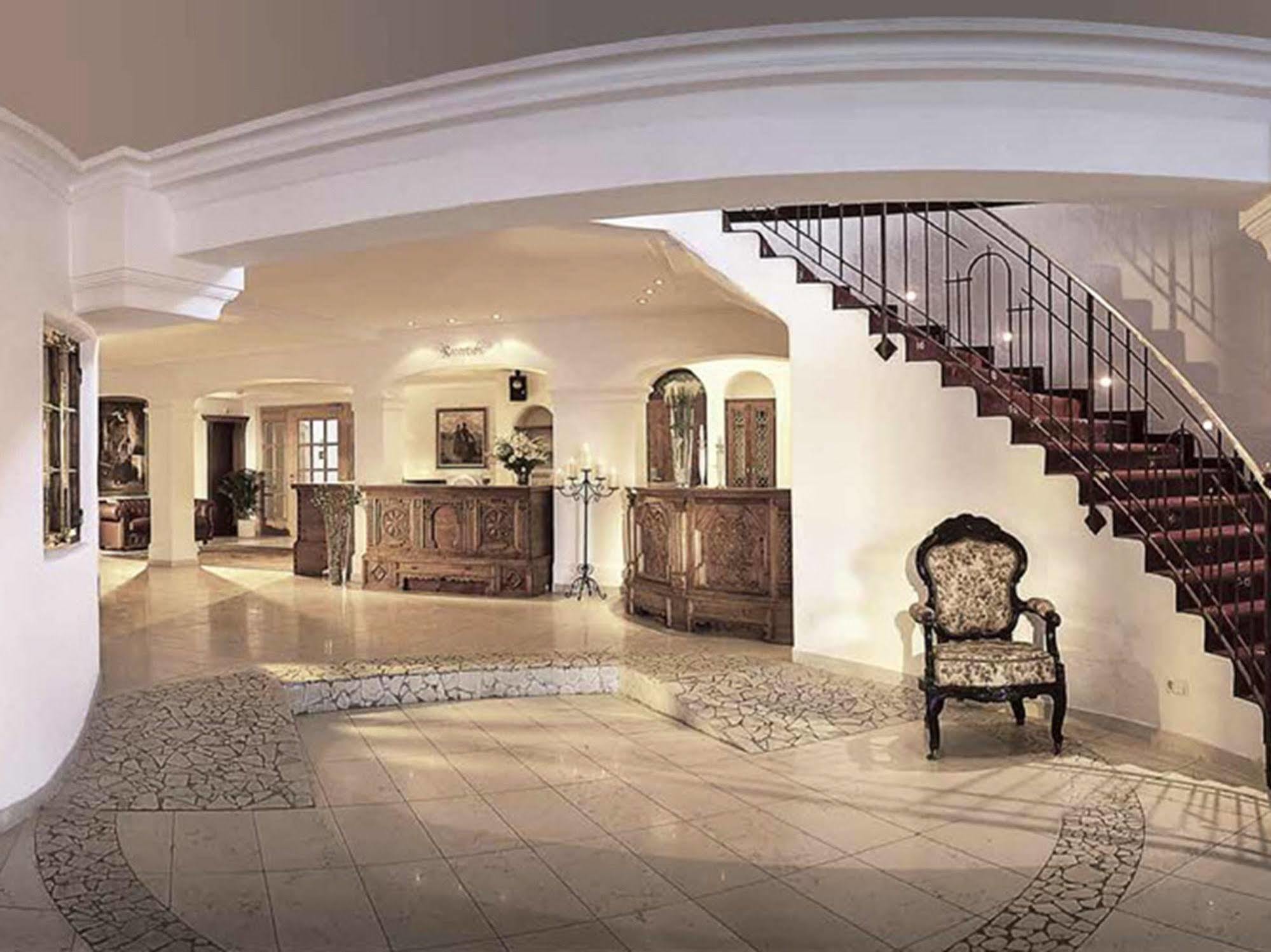Schlosshotel Ischgl 5 Екстер'єр фото